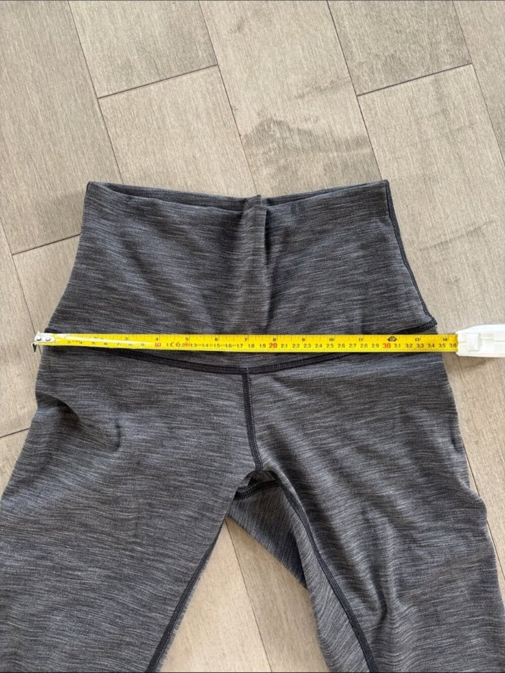 Lululemon High Rise Full Length Leggings Heathered Grey Size 4 - Picture 2 of 8